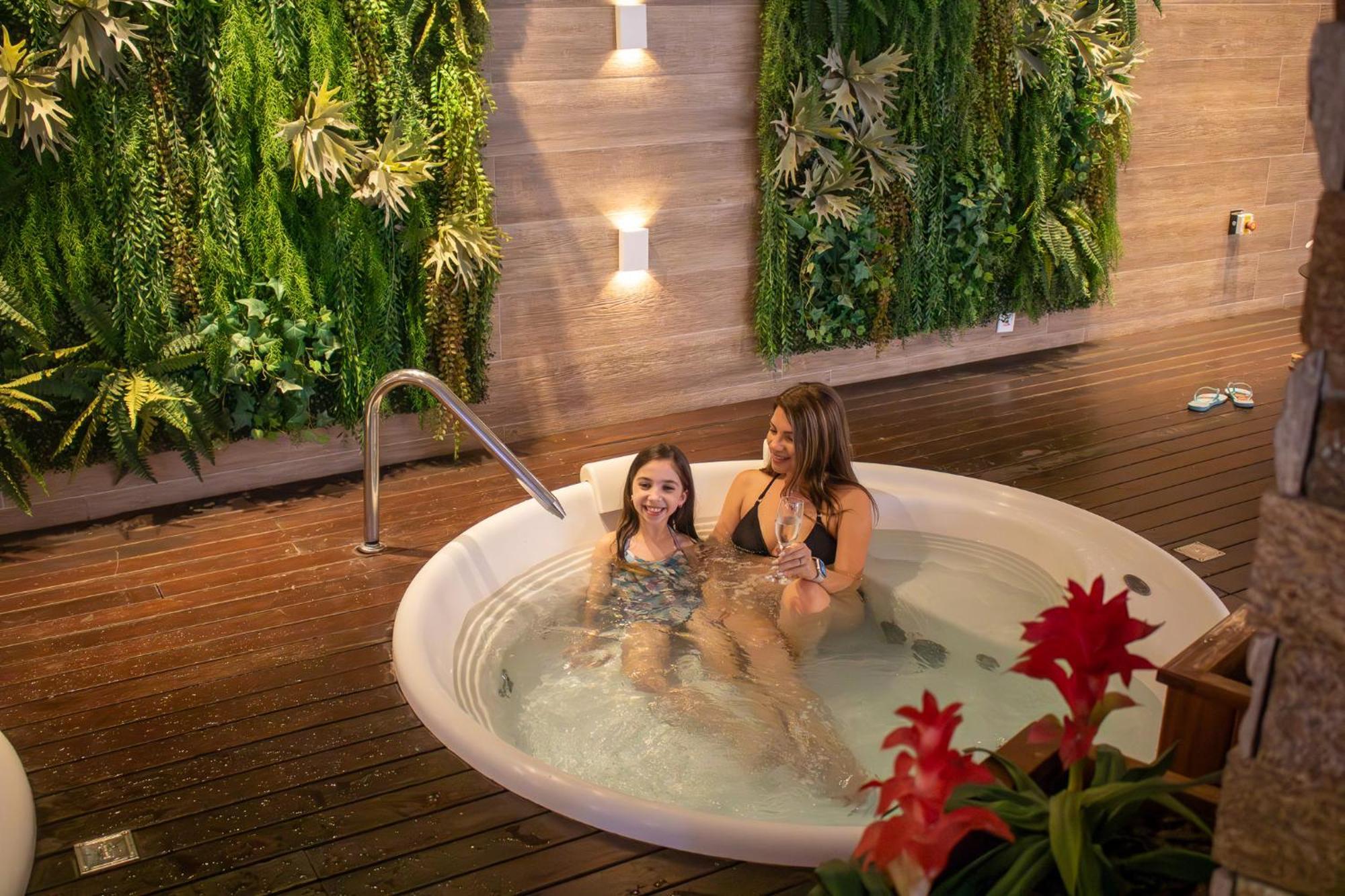 Bella & By Parks Hotel 4*